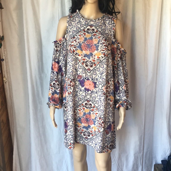 Boho Cold-Shoulder Short Festival Dress or Tunic Xhilaration - Picture 1 of 9